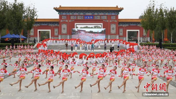 北京市中小学生田径运动会首次纳入小学组 300