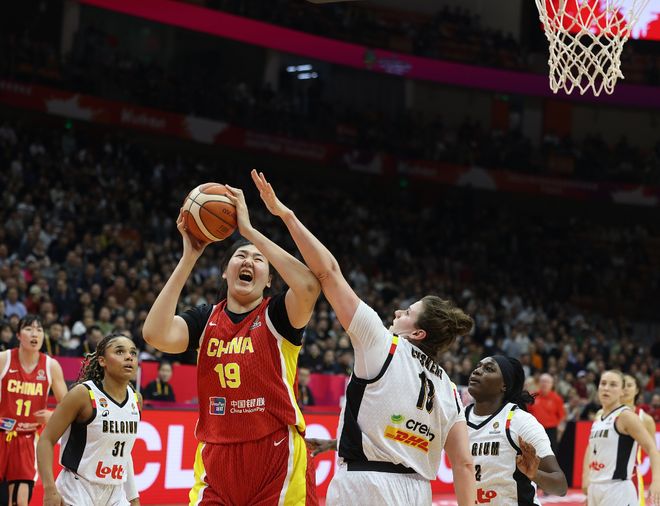 张子宇20+11难救主 中国女篮不敌比利时
