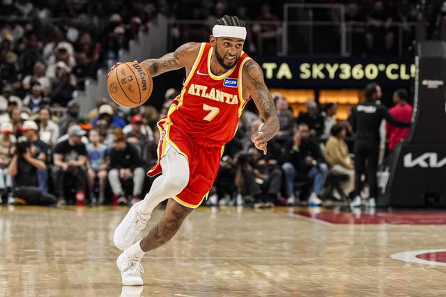 亚历山大·沃克单场36分创队史三分纪录 老鹰惜败